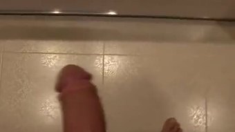 Rusia teman wanita mandi