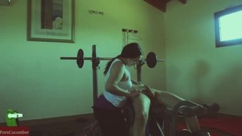 Ayam latihan di gymadr00134