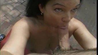 Wanita gemuk milf luar fucked