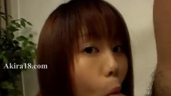 Kecil asia cock dibungkam oleh gadis asia