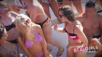 Gadis-gadis yang sebenar pergi buruk seksi telanjang bot parti minuman keras pelayaran HD promo 2015
