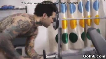 Isabelle deltore memerlukan protein seperti tangan kecil besar Peju