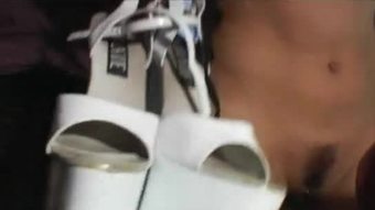 Ini pelacur ingin cocks