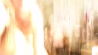 Teman wanita Horny fucked tegar