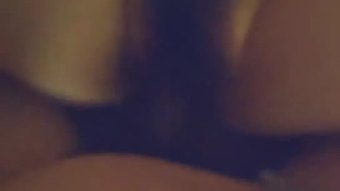 Petite jepun remaja bercinta dengannya pria