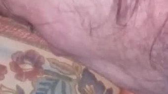 Jatuh malaikat jatuh& # 039; s untuk buruk guy gets besar-besaran creampie