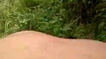 Maen di kebon