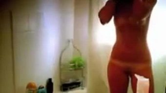 Perisik kamera gadis dengan cermin mata ba & ntilde; andose