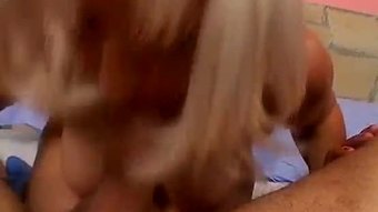 Pov bersenang-senang dengan marianne