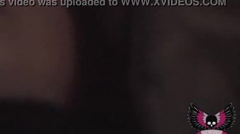 Liz ganas keriting pisau fuck