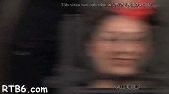 Tidak berguna gadis bermain dia clits
