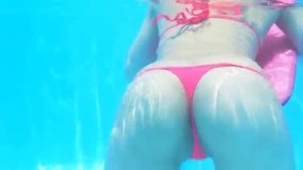 Warga jepun wearing Erotik idol image seksi Ishida Rina 3